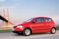 z_volkswagen fox 1024x768_12